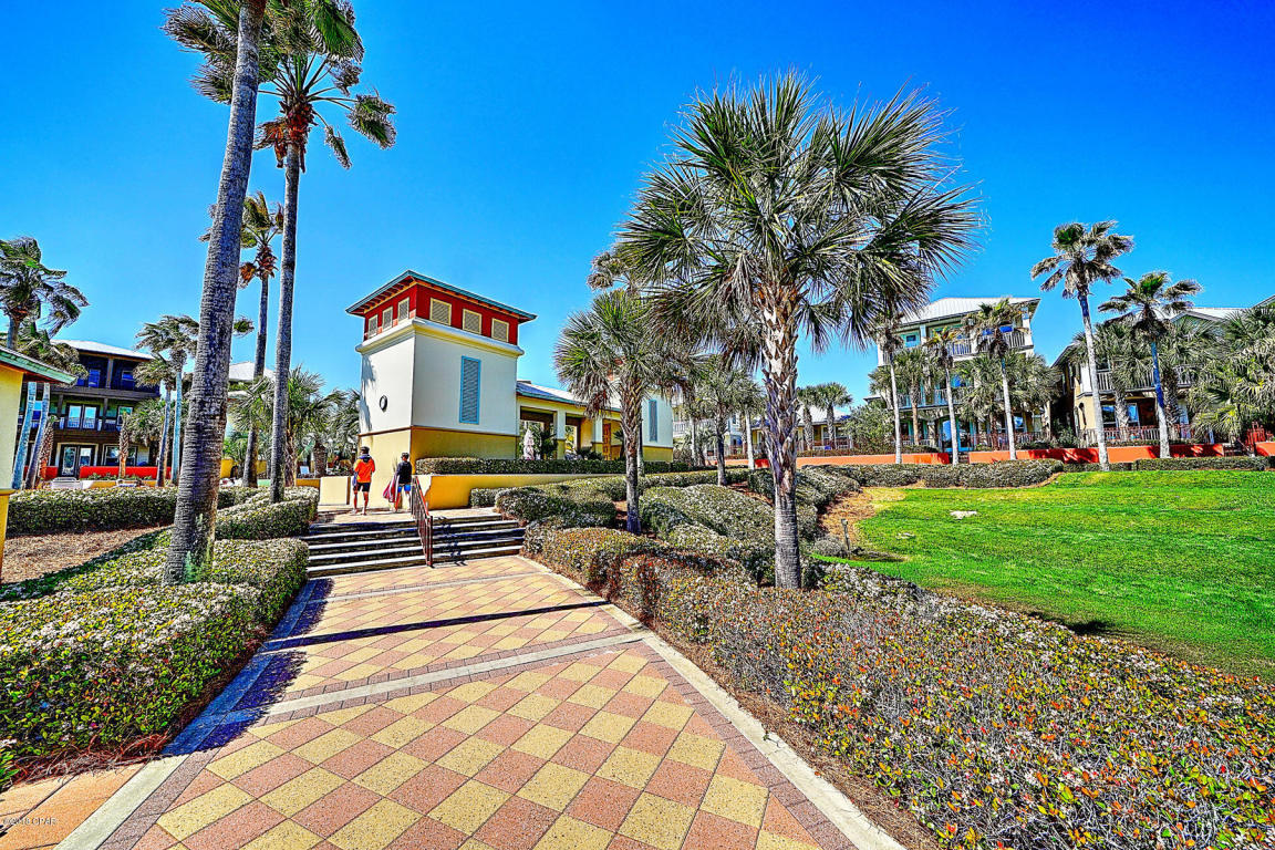 ALEXANDER AT PALM COURT - Residential