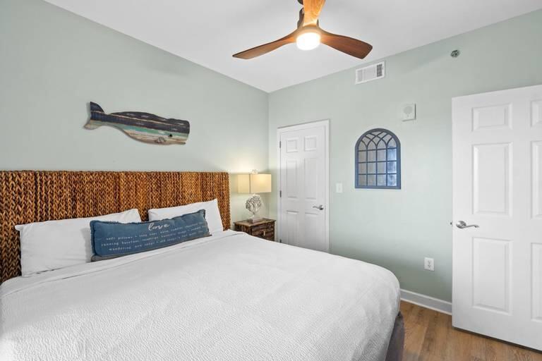 Splash Condo - Residential