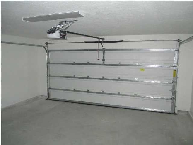 CRESENT SHORES - Residential Lease