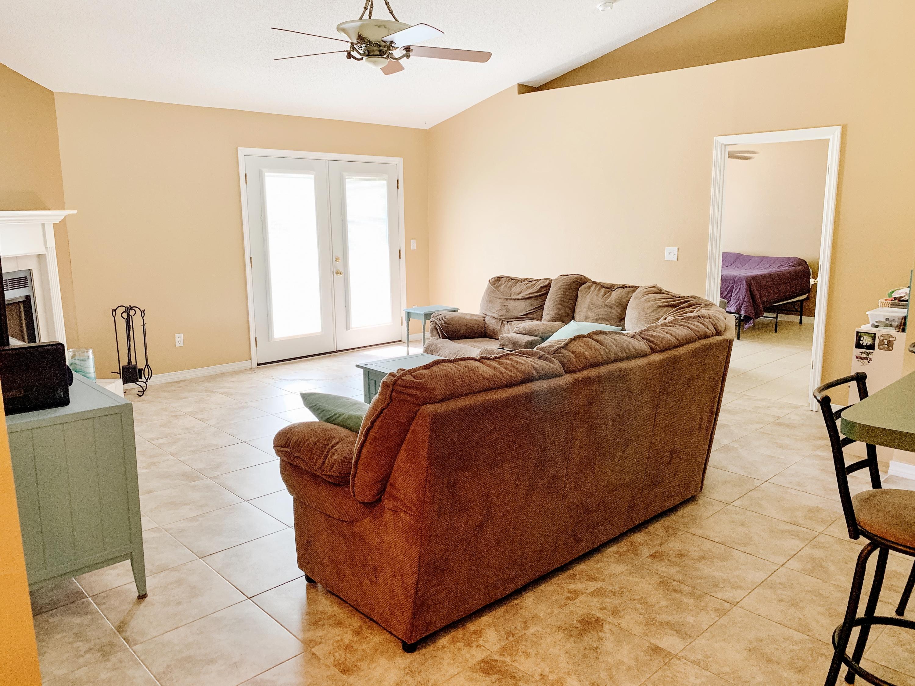 NAVARRE S/D 2ND ADDN - Residential