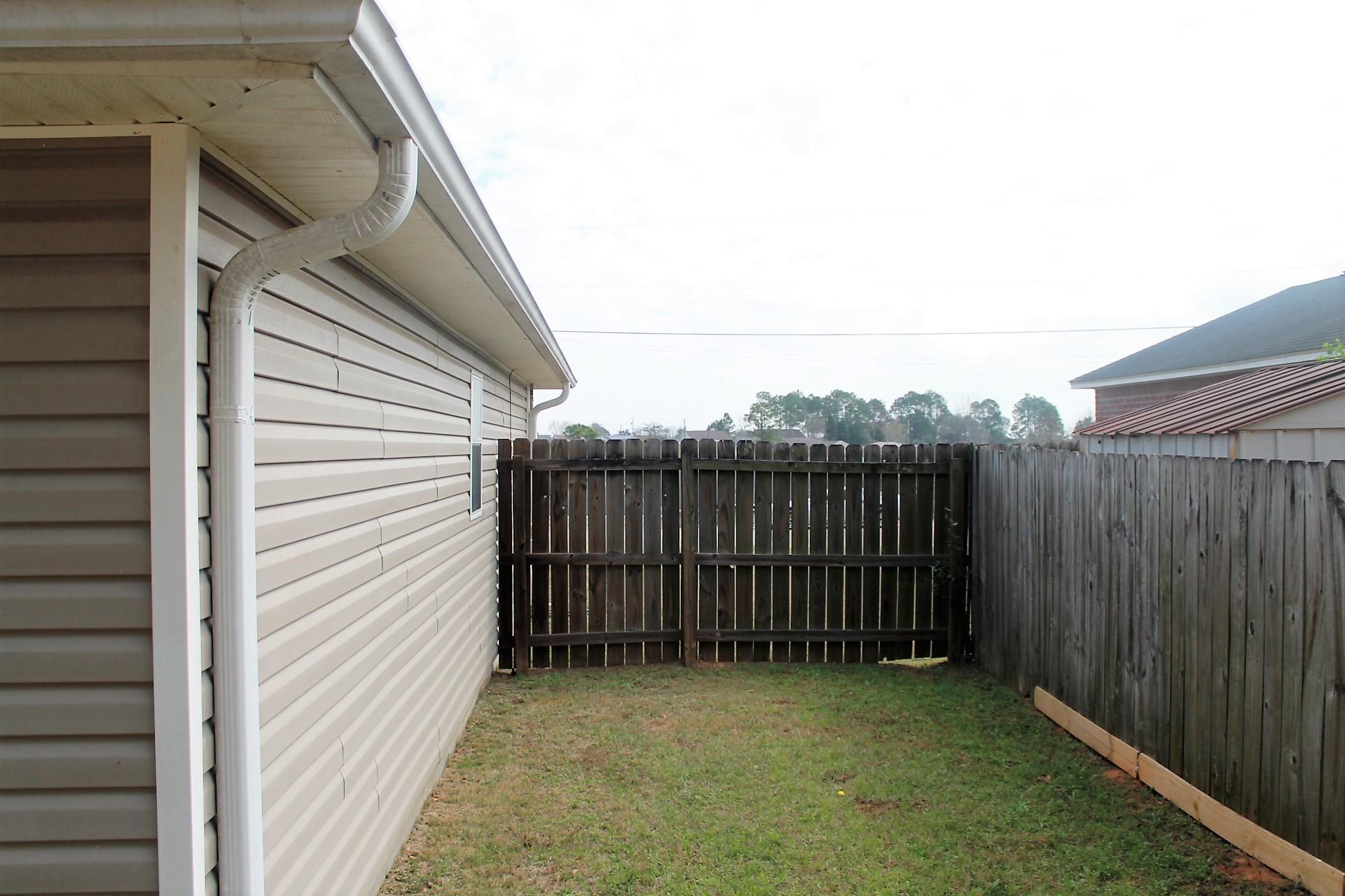 COUNTRYVIEW ESTATES 10TH ADDN - Residential