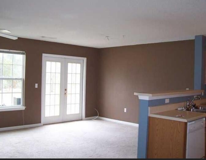 ROLLING PINES - Residential Lease