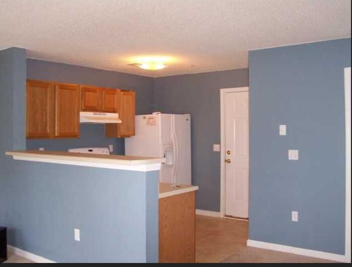 ROLLING PINES - Residential Lease