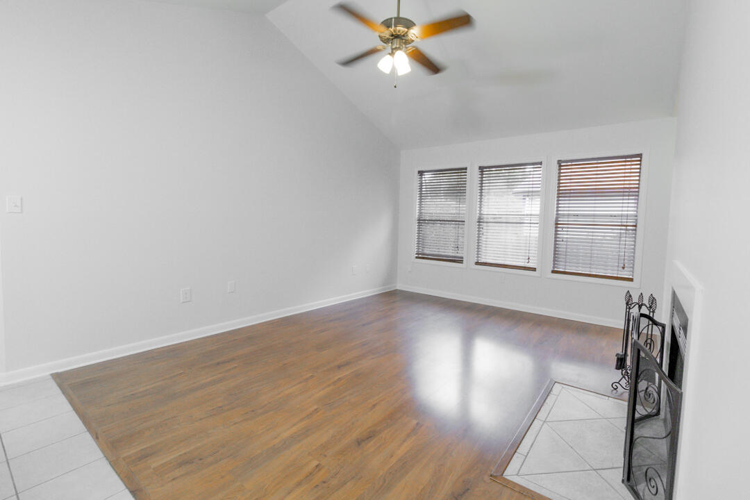 PARKWOOD AT BLUEWATER BAY - Residential Lease