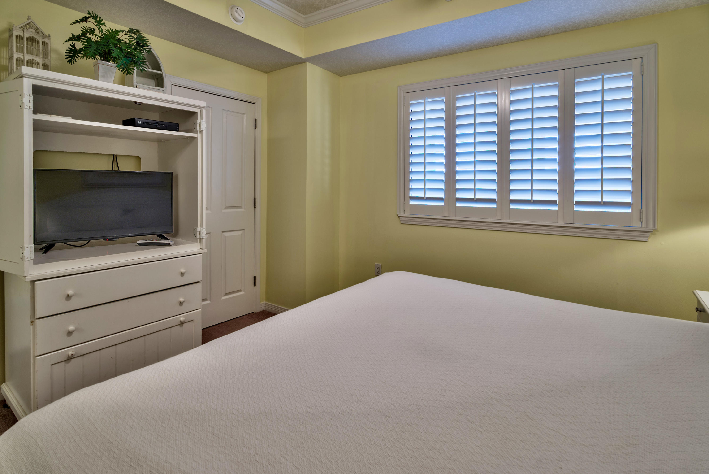 DESTIN WEST BEACH & BAY RESORT-GULFSIDE - Residential