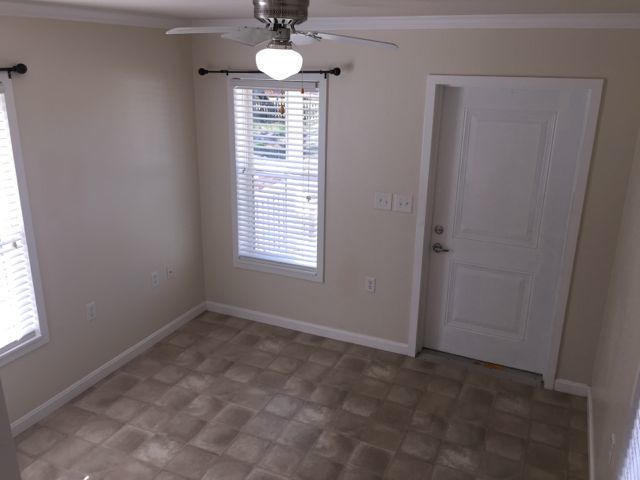 MACK BAYOU PARK - Residential Lease