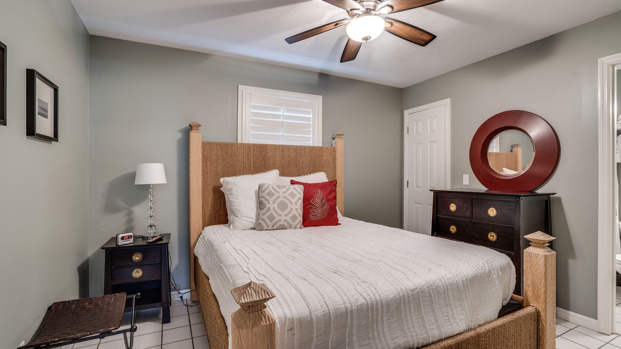 BEACHSIDE VILLAS CONDO - Residential