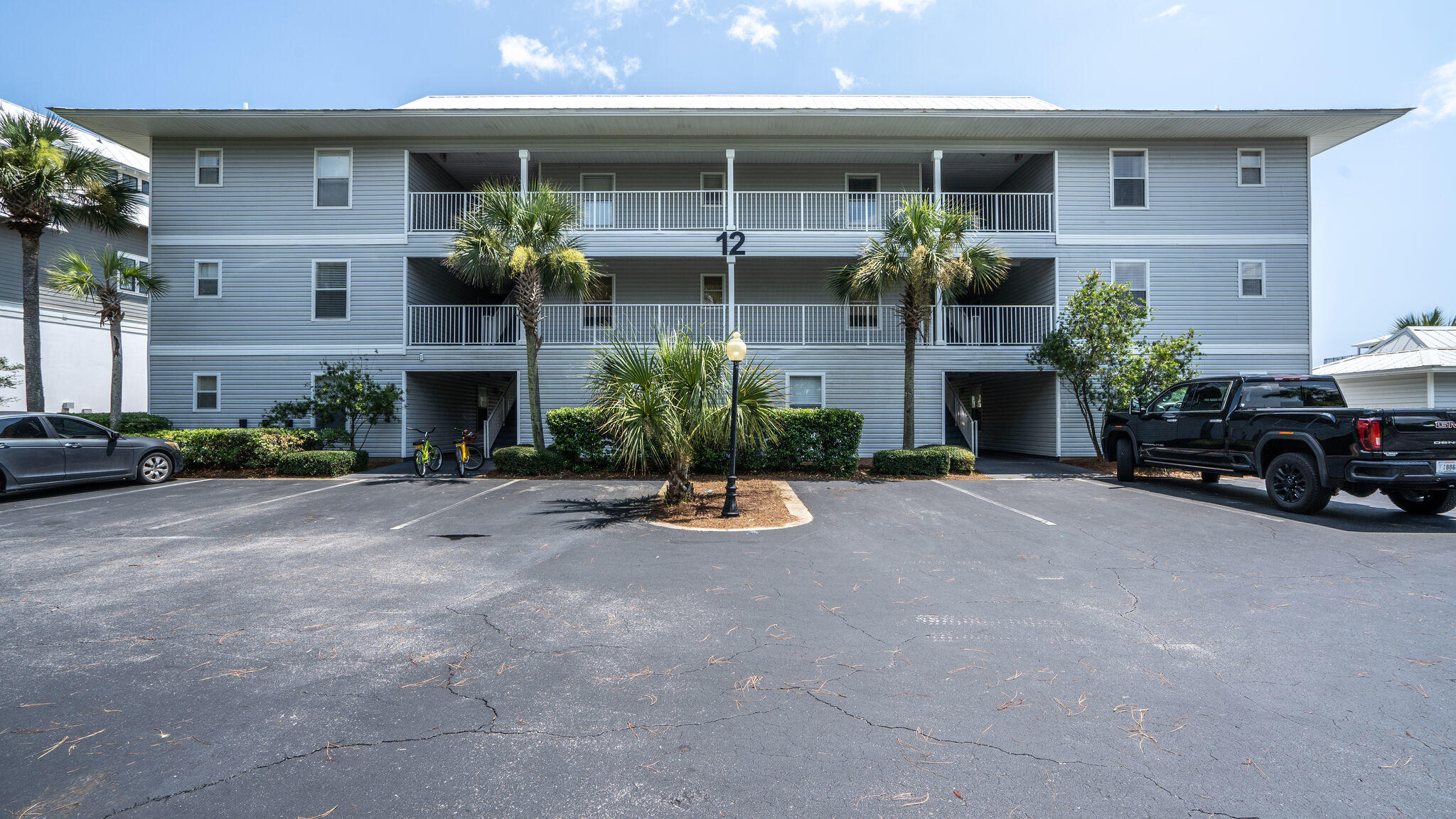 BEACHSIDE VILLAS CONDO - Residential