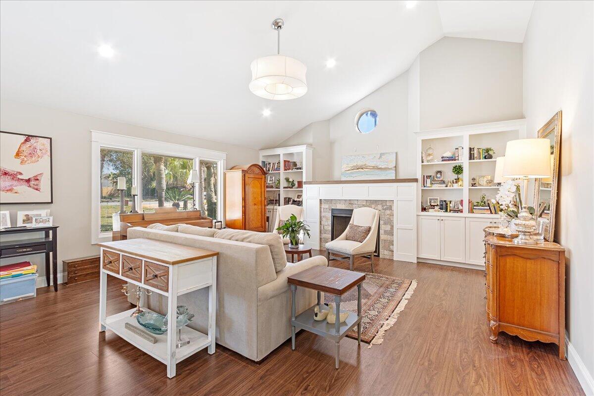 INDIAN BAYOU - Residential