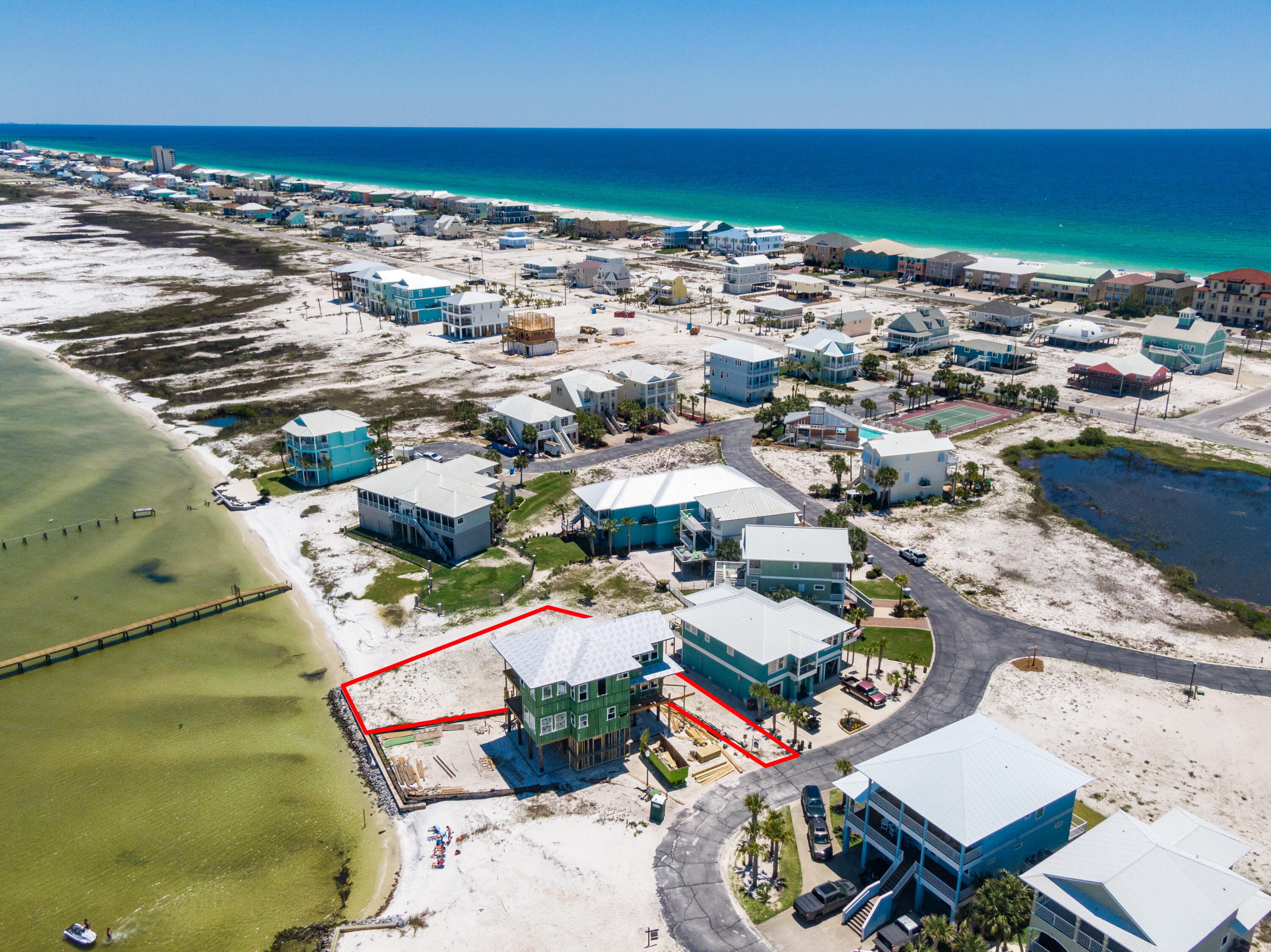 CARIBBEAN ISLES - Land