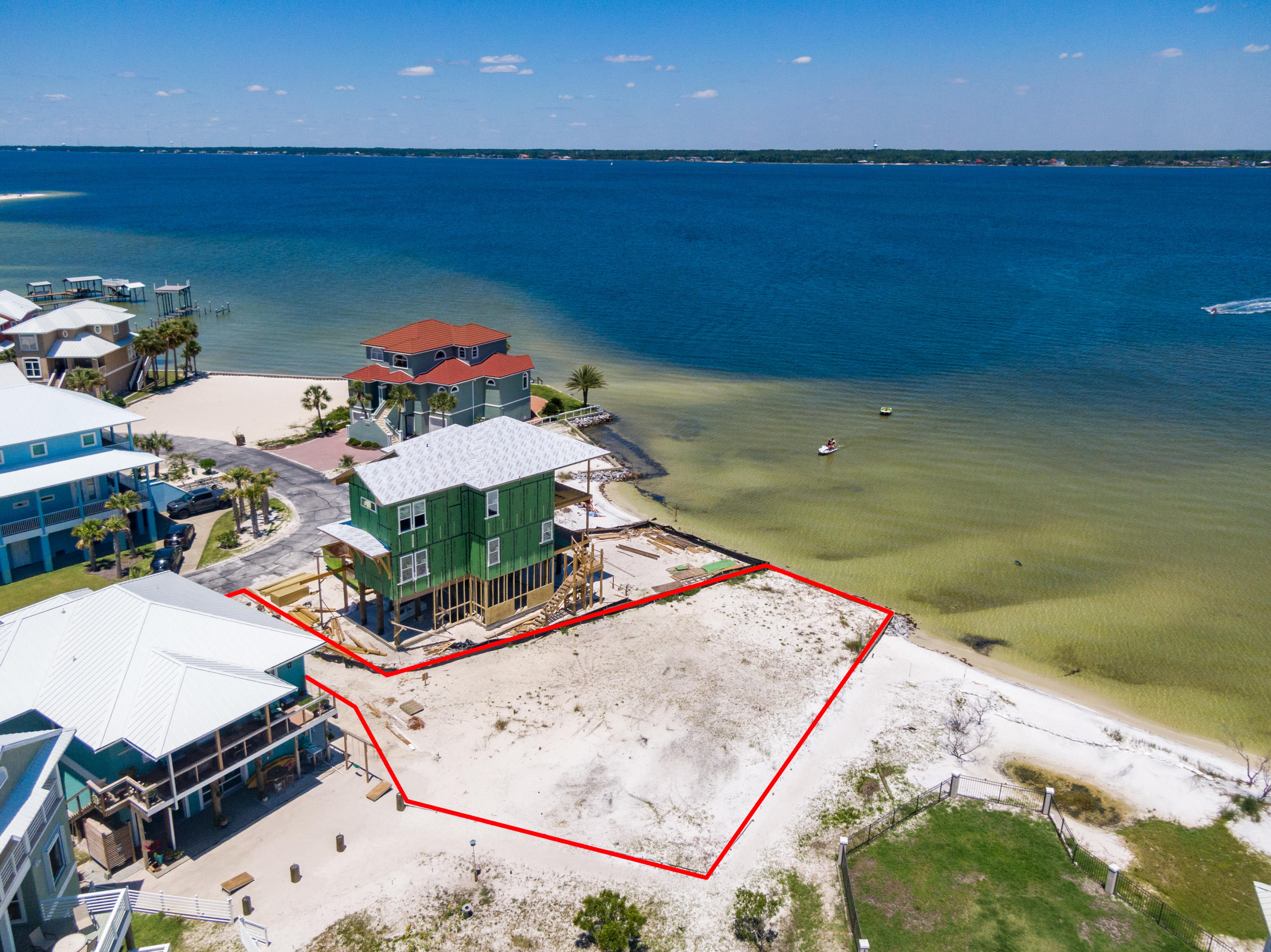 CARIBBEAN ISLES - Land