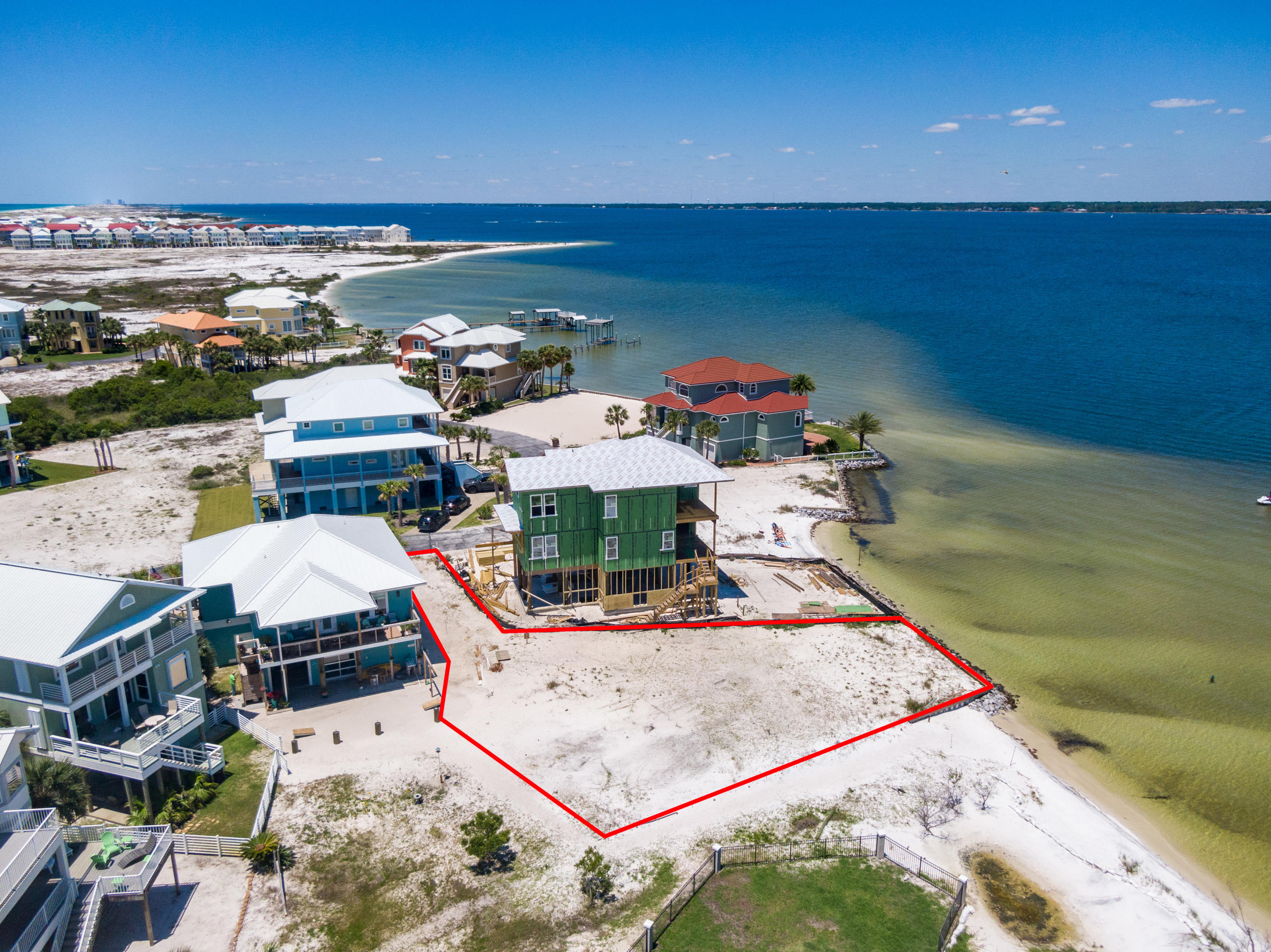 CARIBBEAN ISLES - Land