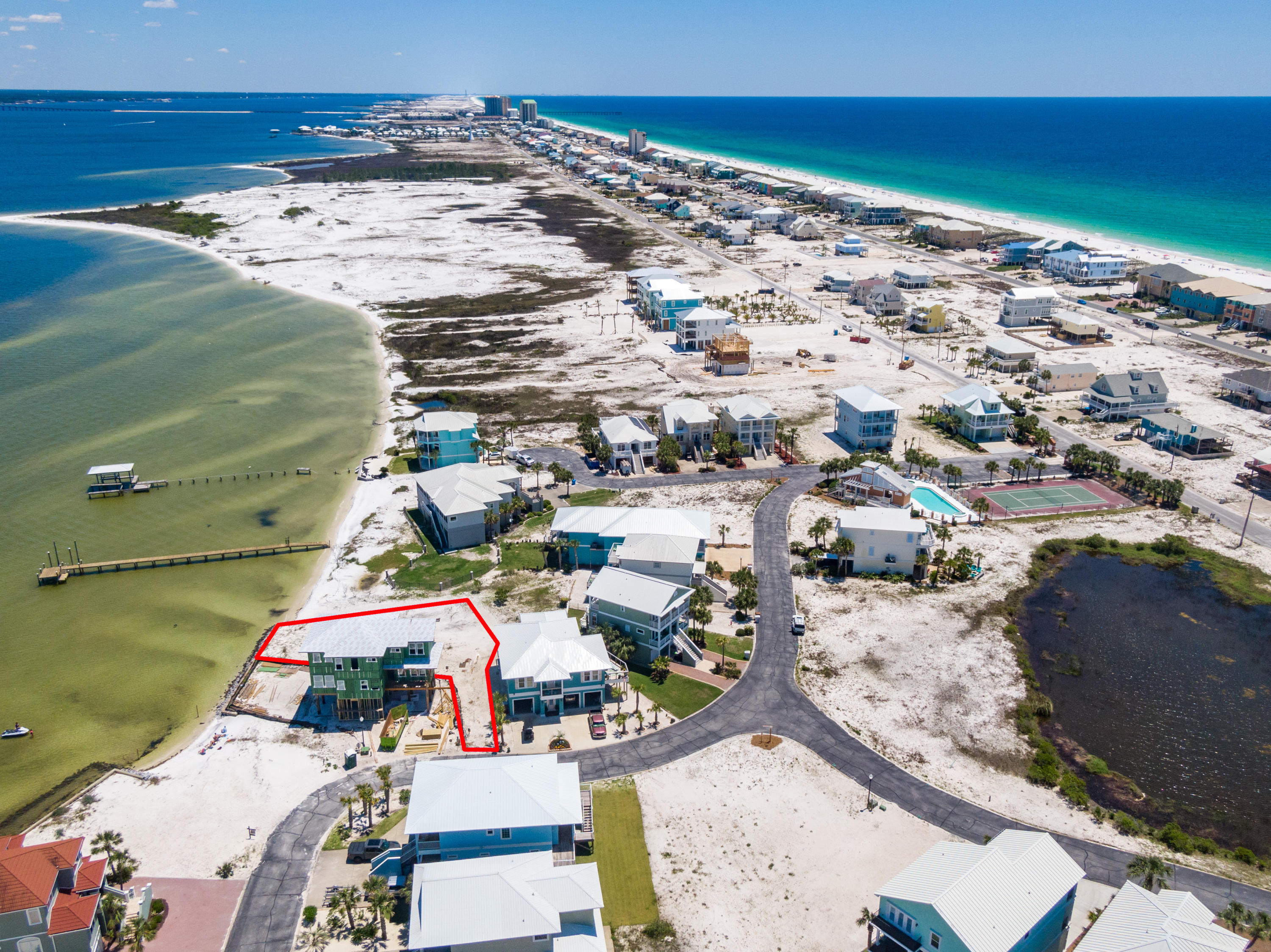 CARIBBEAN ISLES - Land