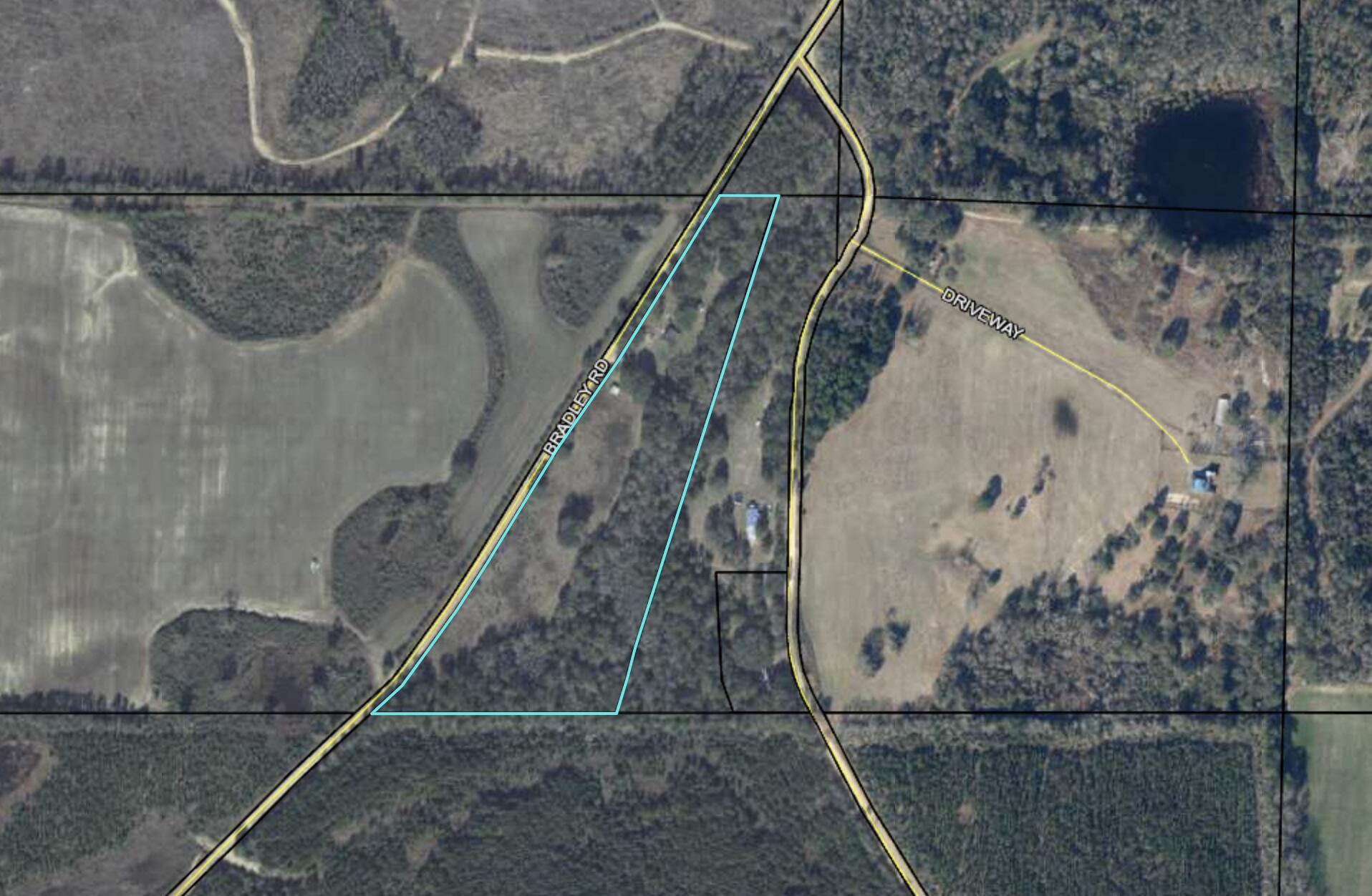 A PARCEL OF LAND LYING IN SECTION 3, TOWNSHIP 5N, RANGE 17W HOLMES CO, FL - Residential