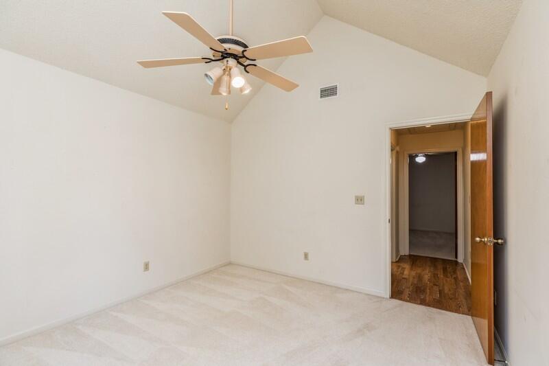 MEADOW WOODS - Residential