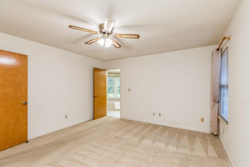 MEADOW WOODS - Residential