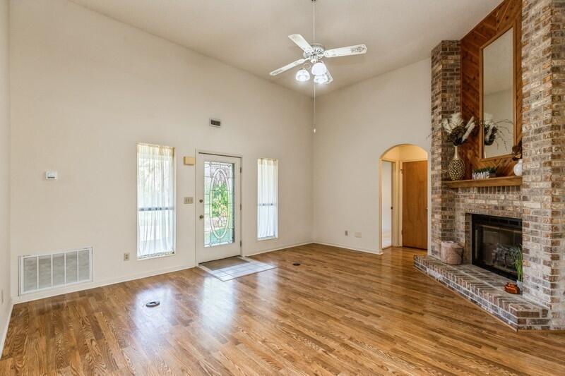MEADOW WOODS - Residential