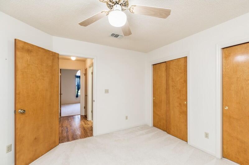 MEADOW WOODS - Residential