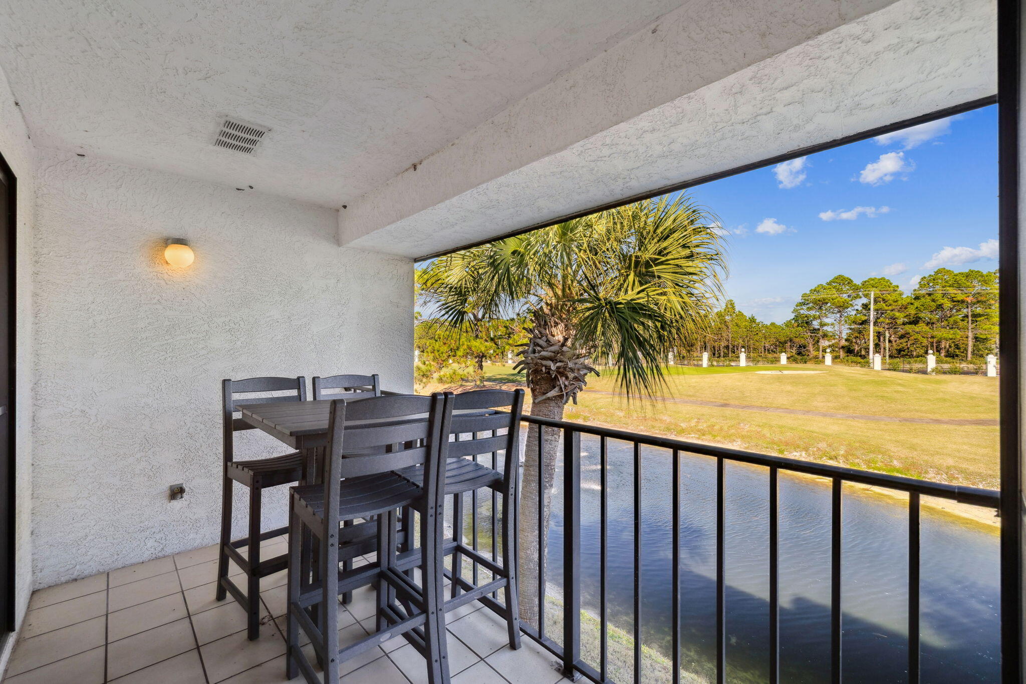 Edgewater Golf Villas V-B - Residential