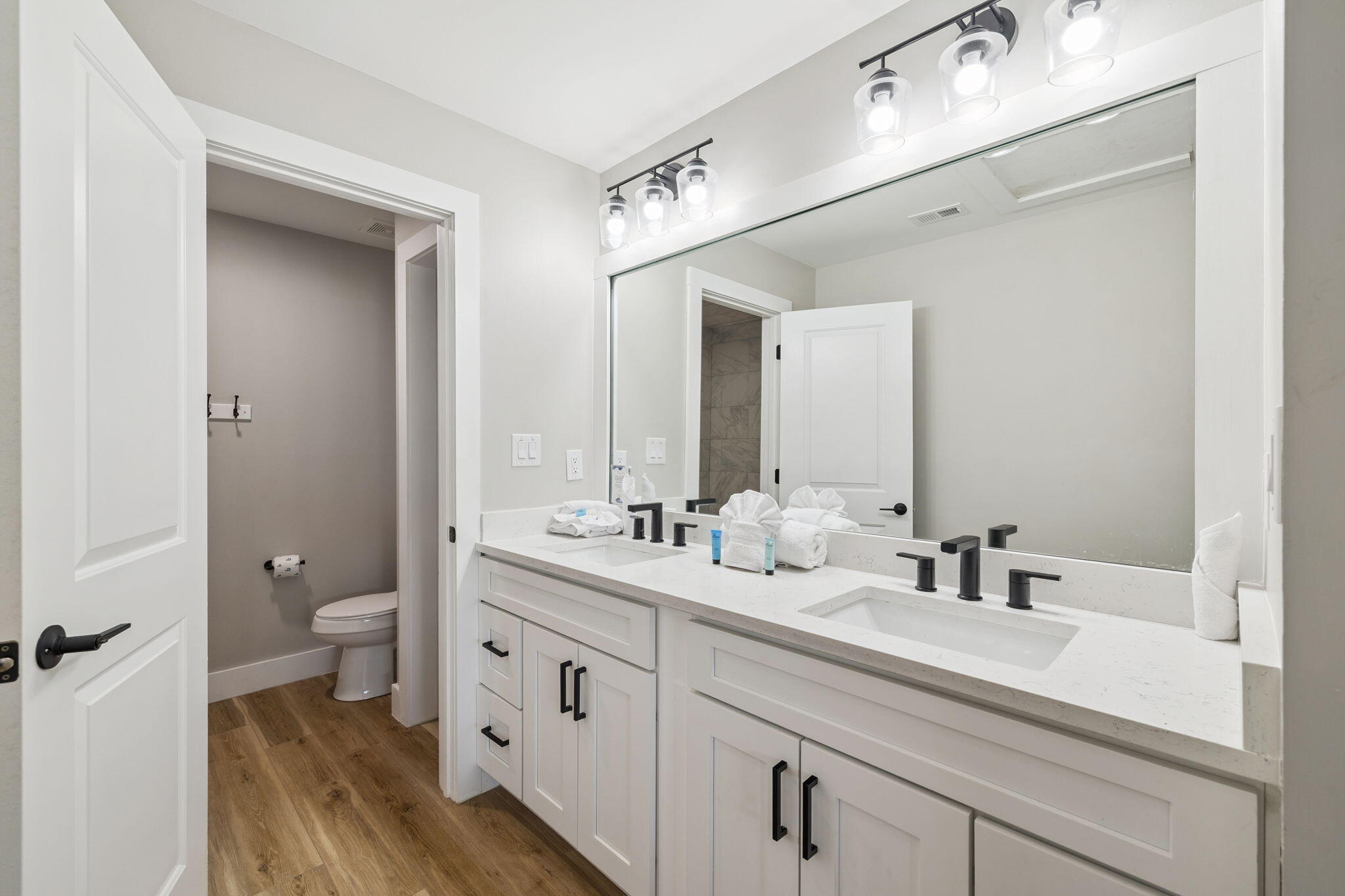 Edgewater Golf Villas V-B - Residential