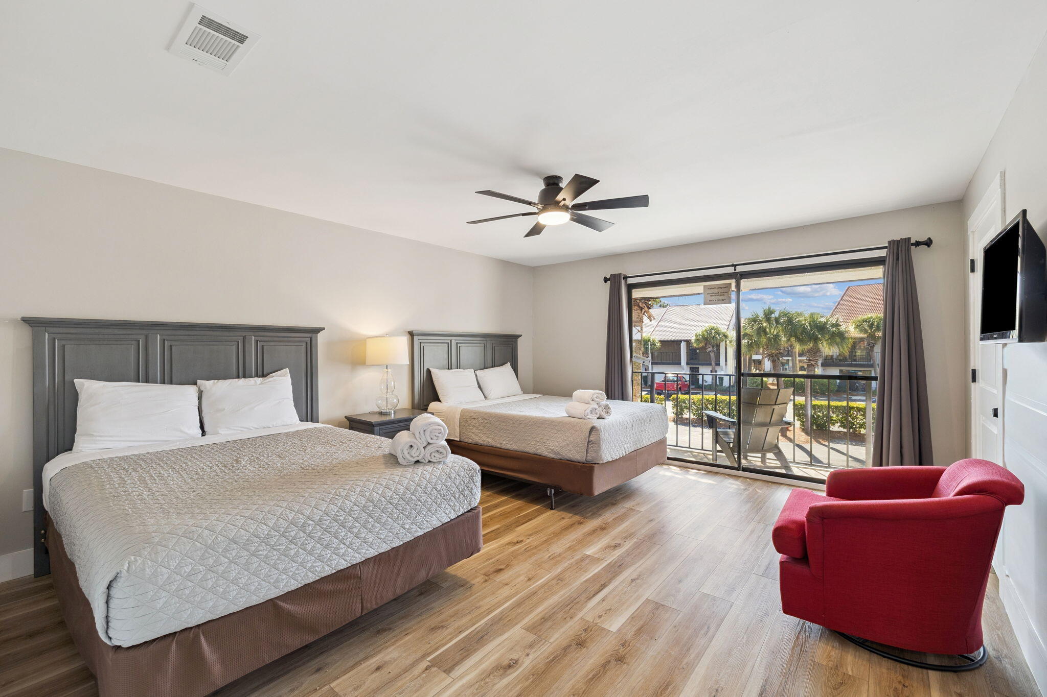 Edgewater Golf Villas V-B - Residential