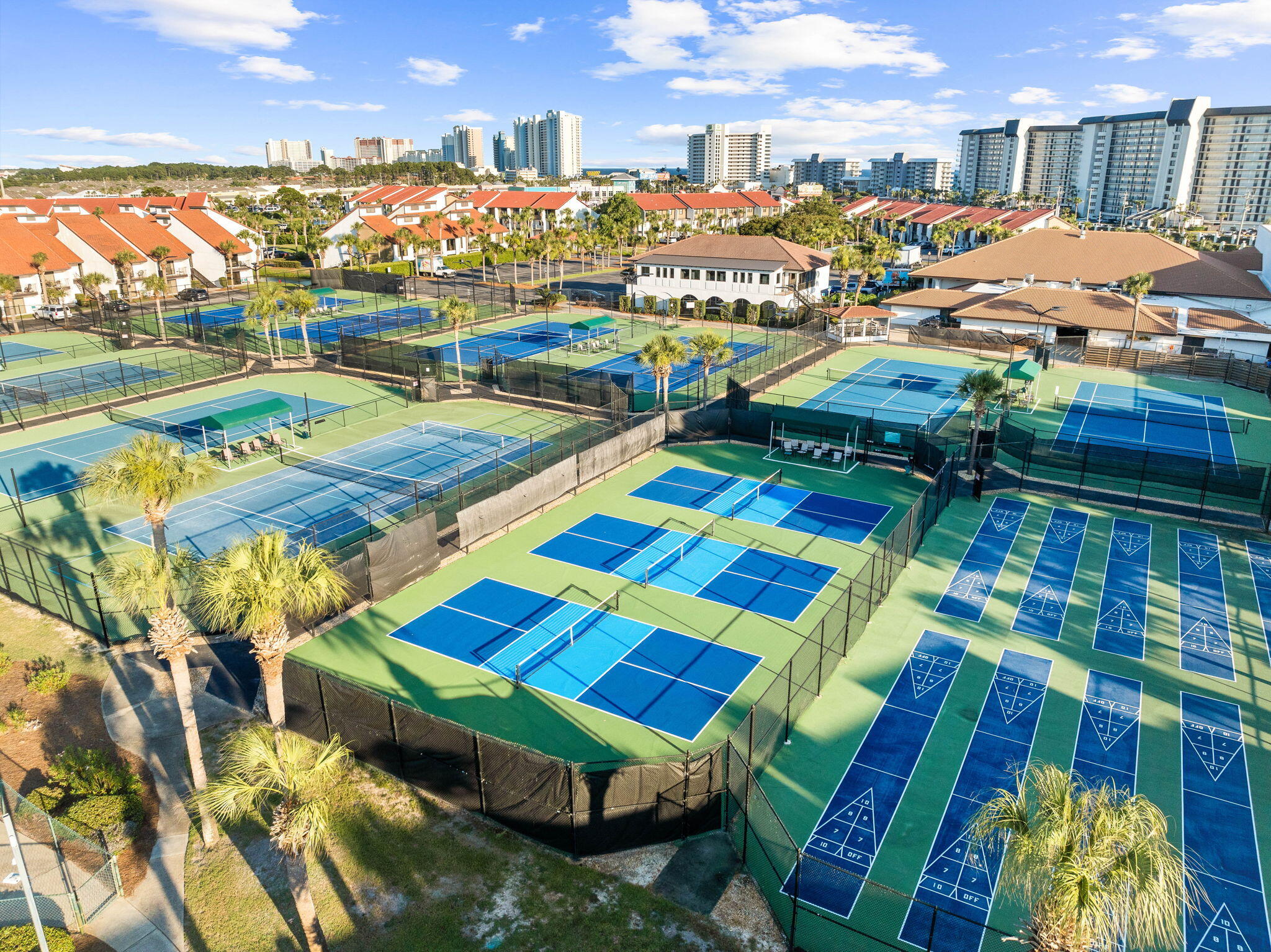 Edgewater Golf Villas V-B - Residential