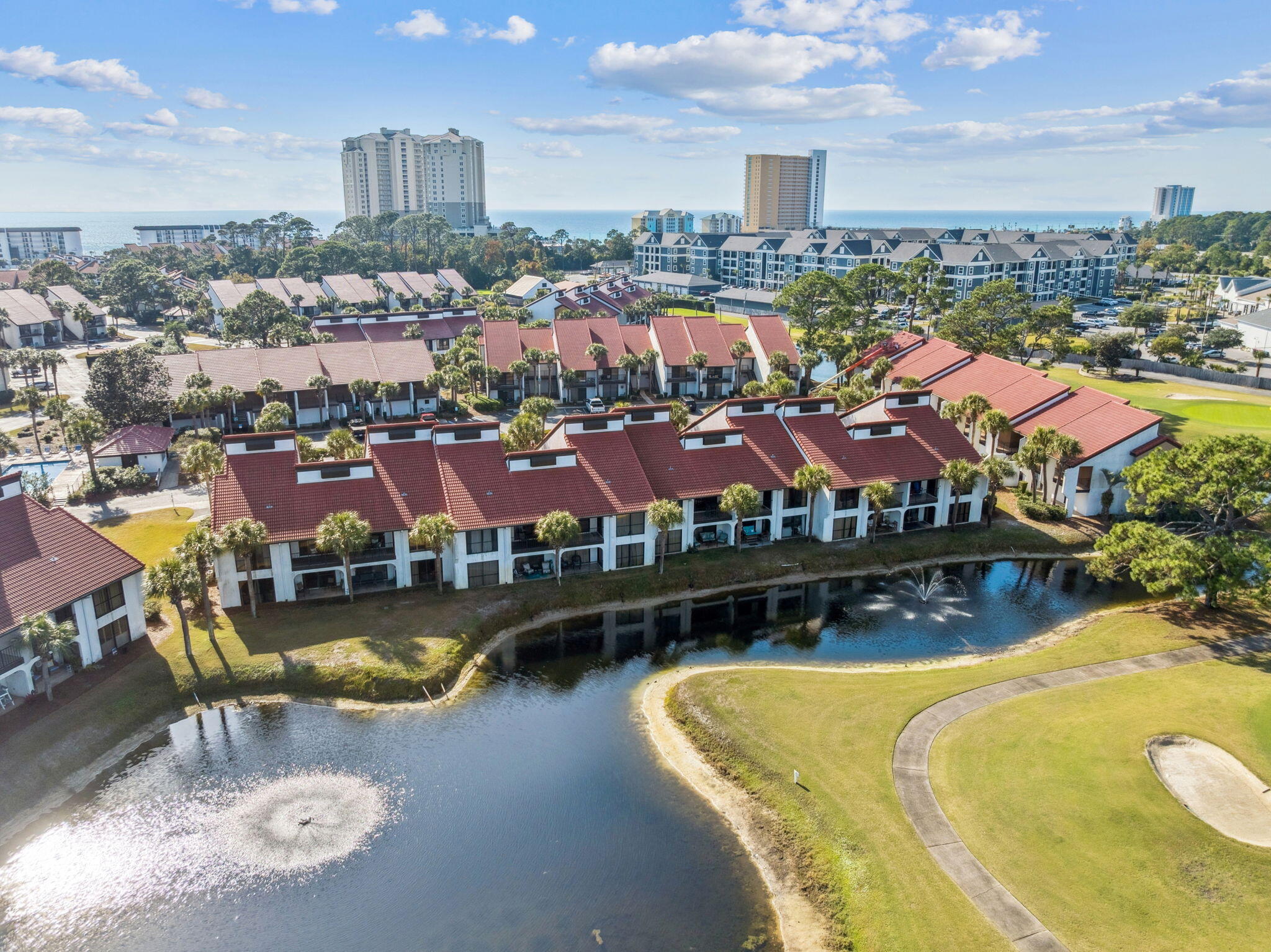Edgewater Golf Villas V-B - Residential
