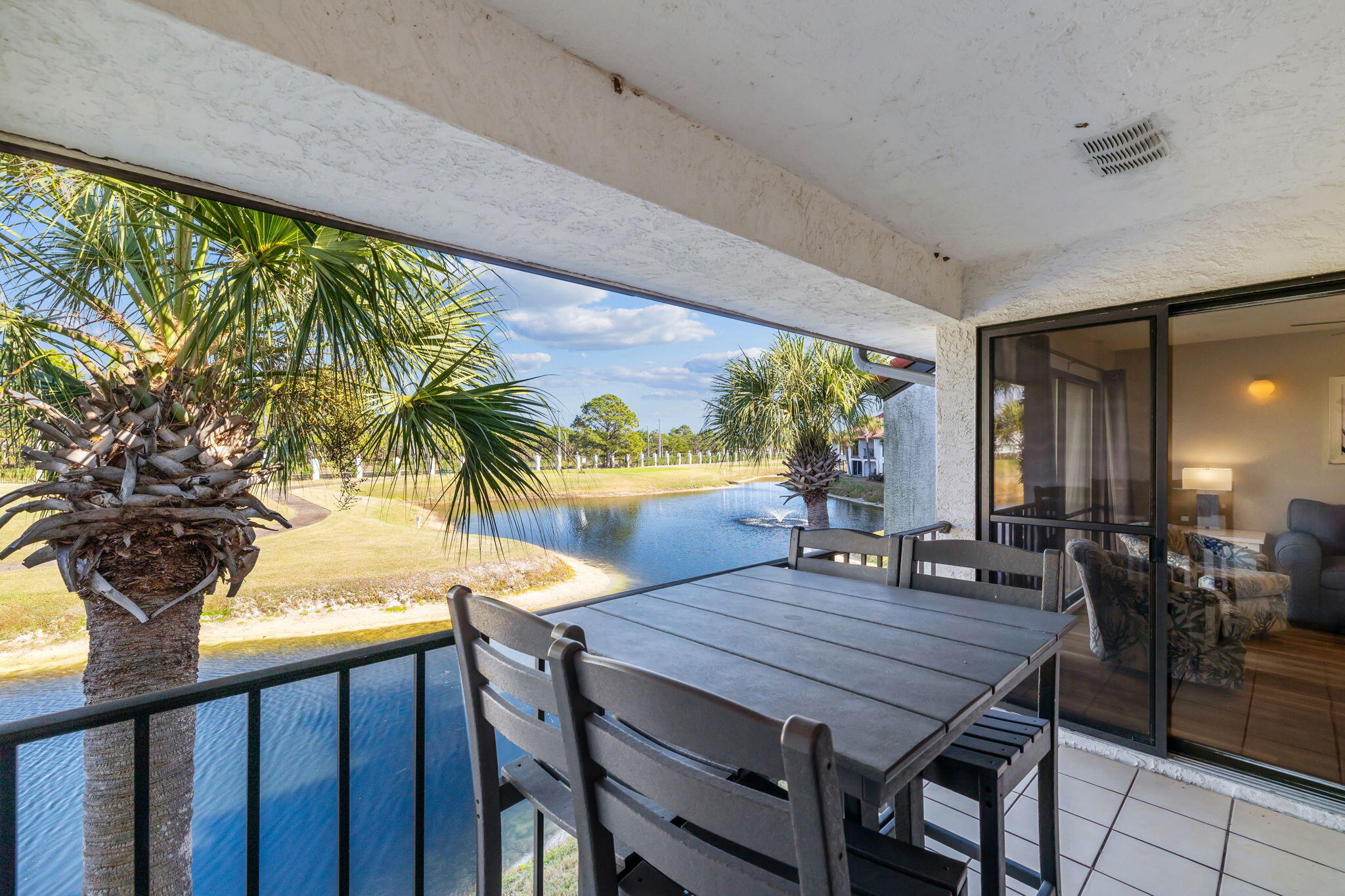 Edgewater Golf Villas V-B - Residential