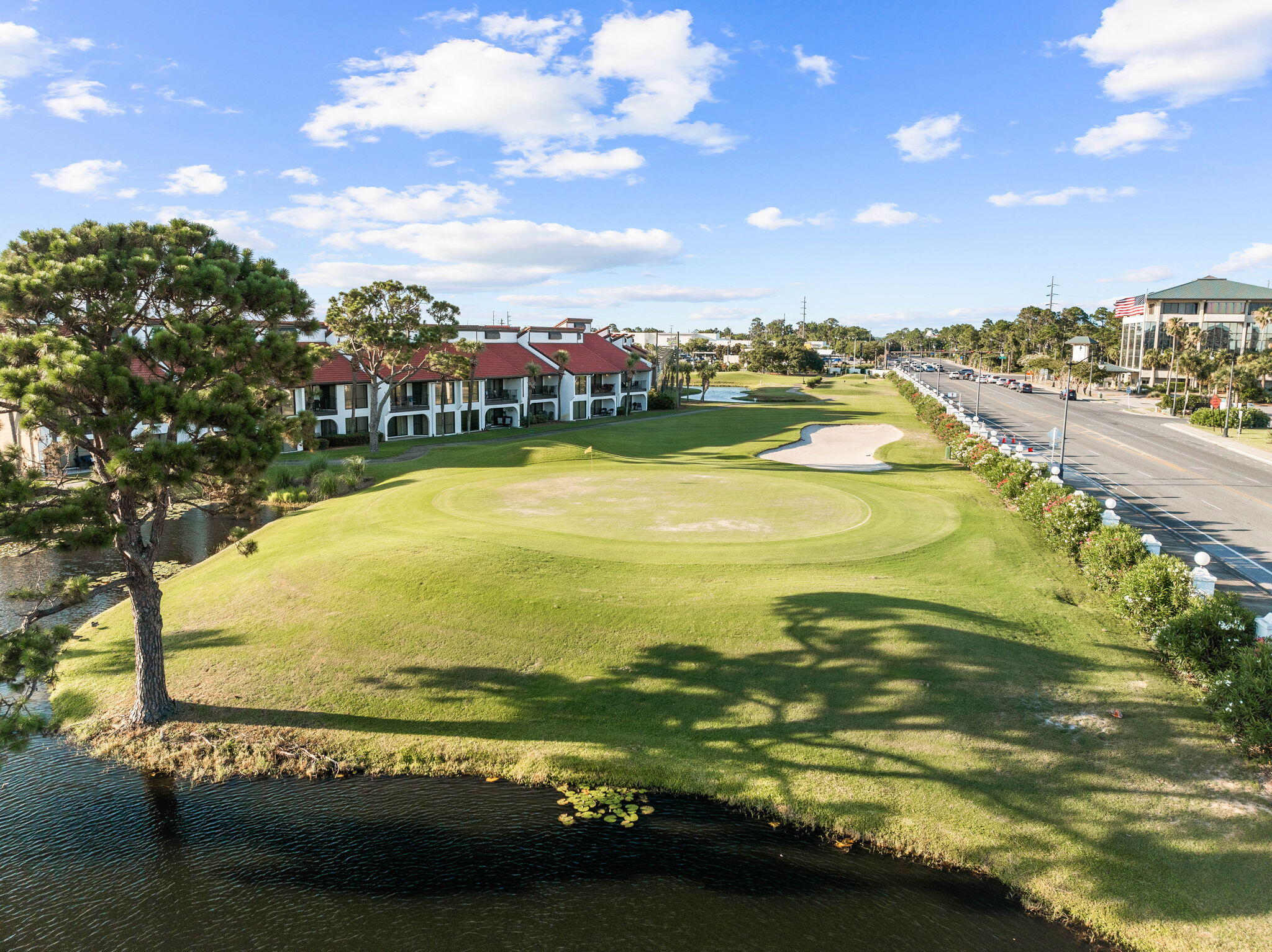 Edgewater Golf Villas V-B - Residential