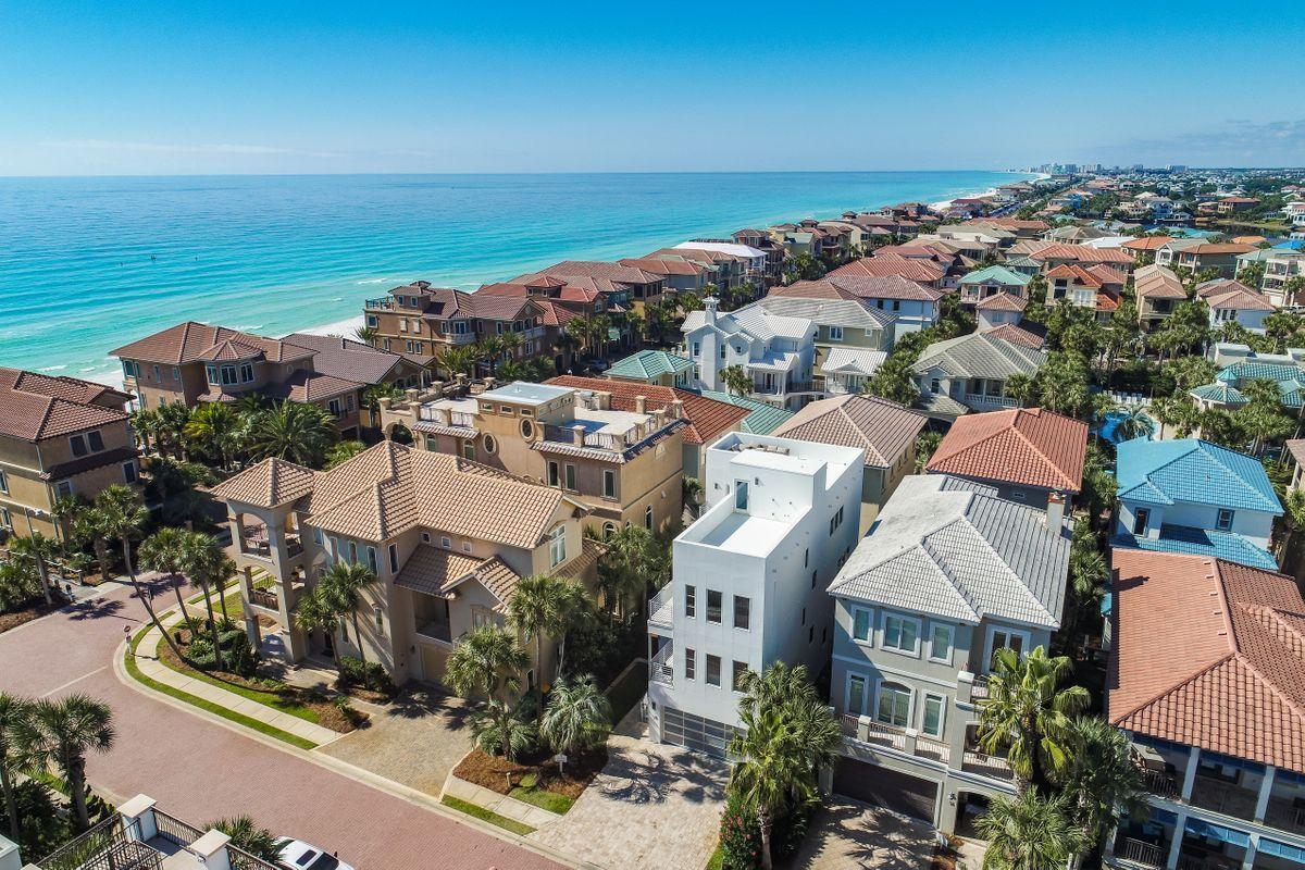 DESTINY BY THE SEA - Residential