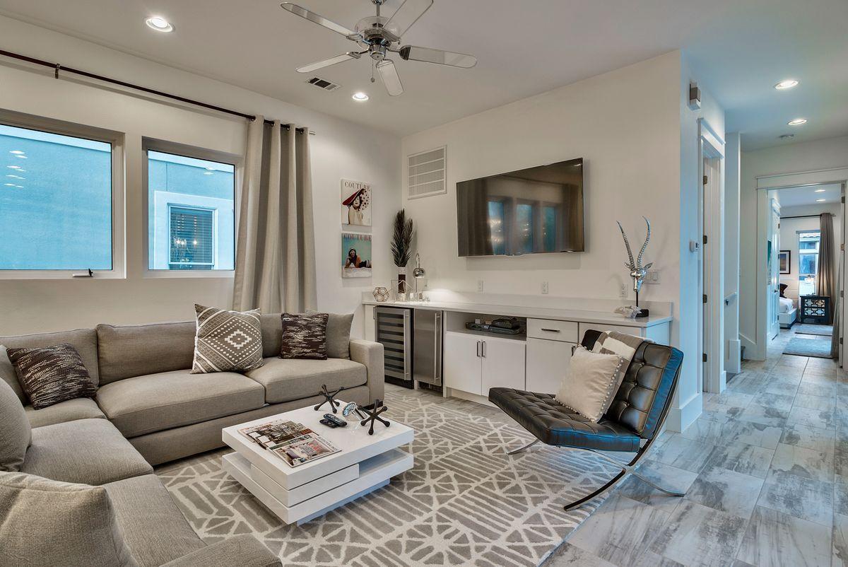 DESTINY BY THE SEA - Residential