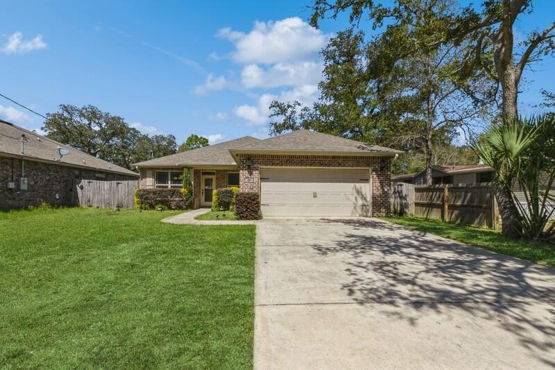 RACETRACK ROAD 3RD ADDN - Residential