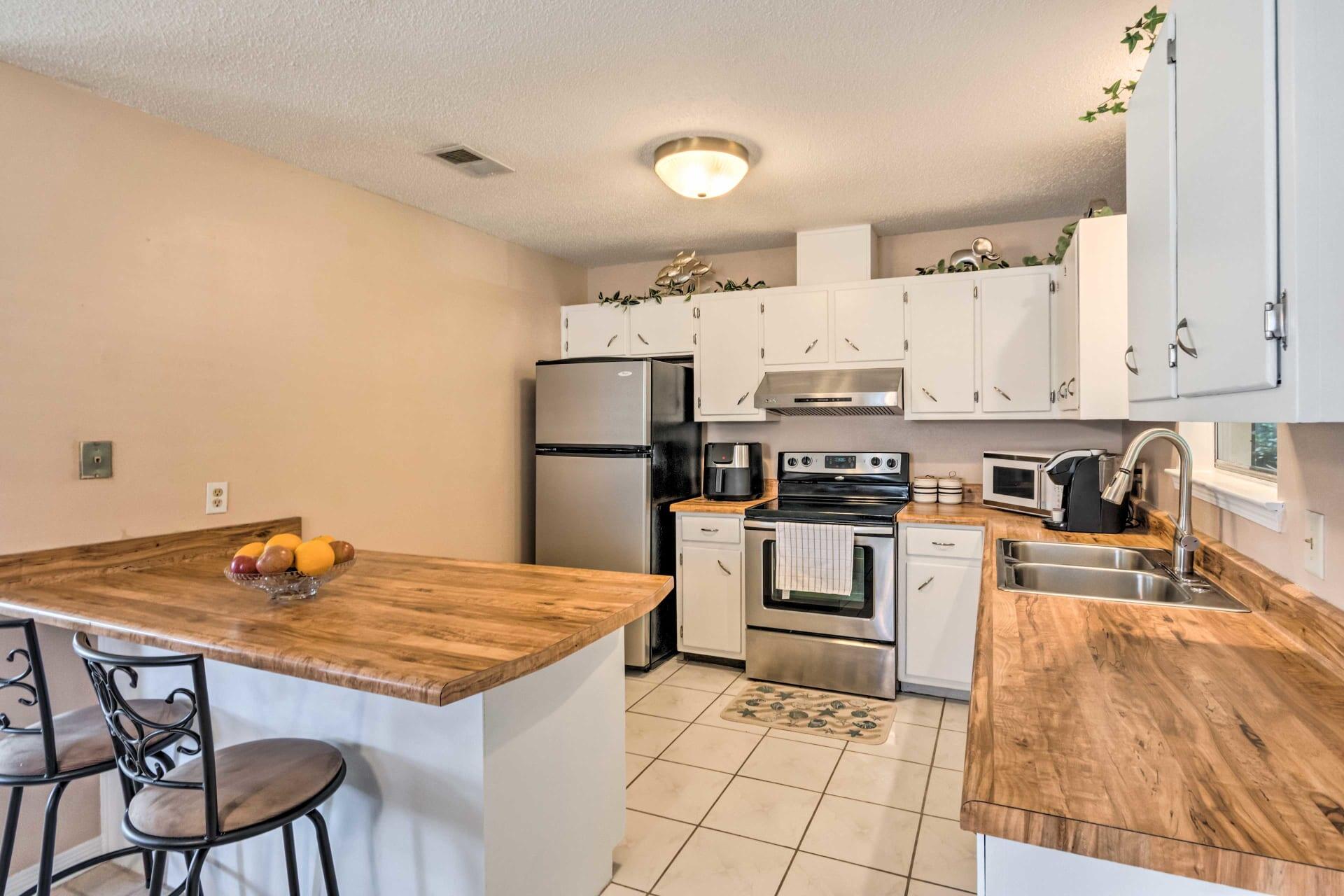 SANTA ROSA SHORES 3RD ADDN - Residential Lease