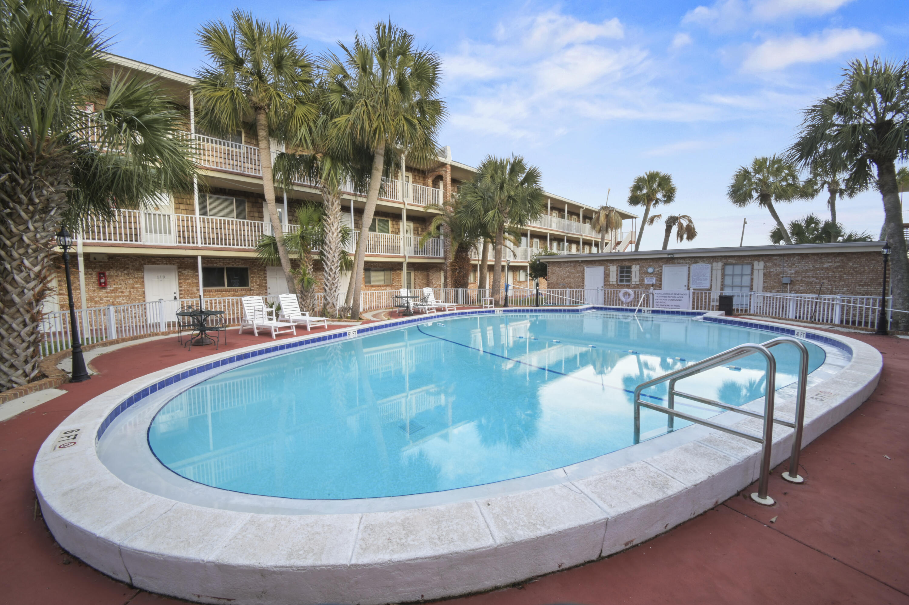 Pensacola Scenic Arms Condominium - Residential