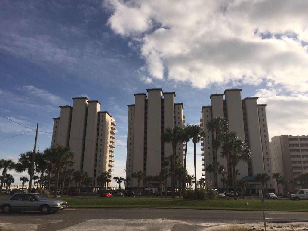 SUMMERWIND WEST - Residential