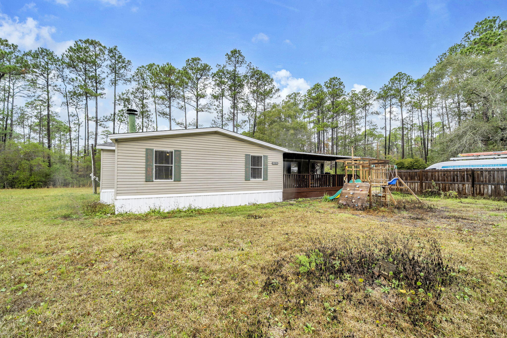 (LOT 6 BLK D MALLET PINES S/D UNREC) DESC AS: COM @ THE NW/C OF SEC 35; E 369.36FT ALONG SEC LINE, - Residential