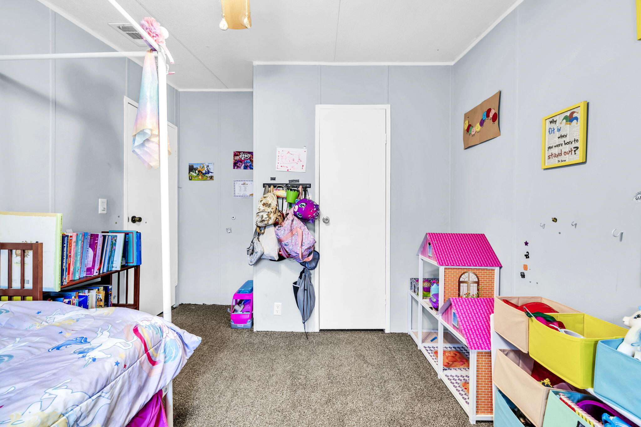 (LOT 6 BLK D MALLET PINES S/D UNREC) DESC AS: COM @ THE NW/C OF SEC 35; E 369.36FT ALONG SEC LINE, - Residential