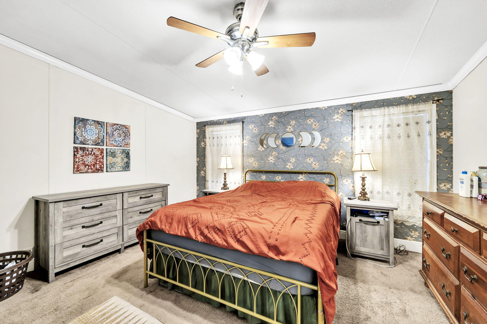 (LOT 6 BLK D MALLET PINES S/D UNREC) DESC AS: COM @ THE NW/C OF SEC 35; E 369.36FT ALONG SEC LINE, - Residential