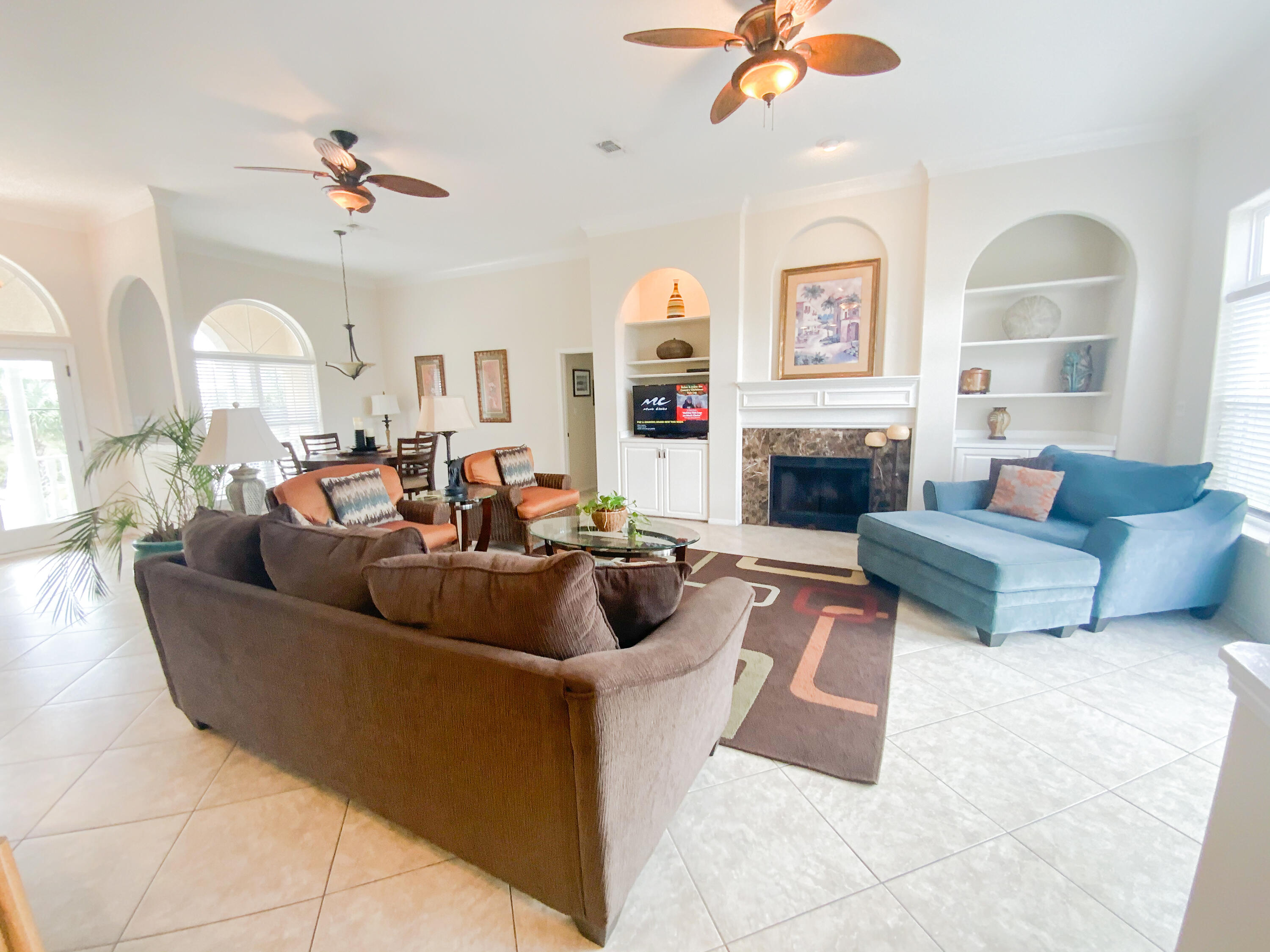 HOLIDAY ISLE - Residential Lease