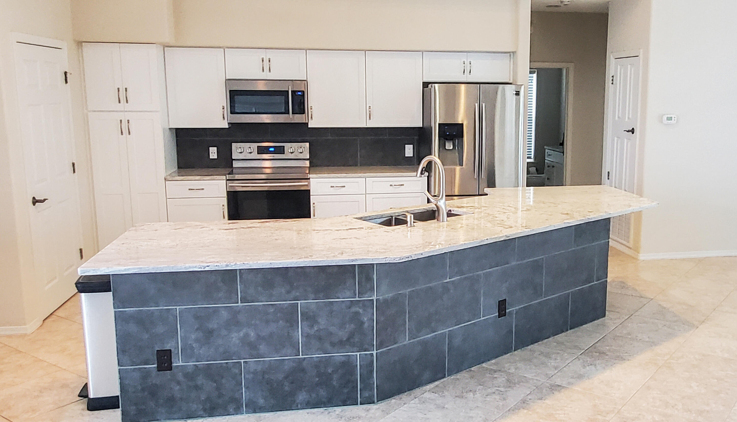 HOLIDAY ISLE - Residential Lease
