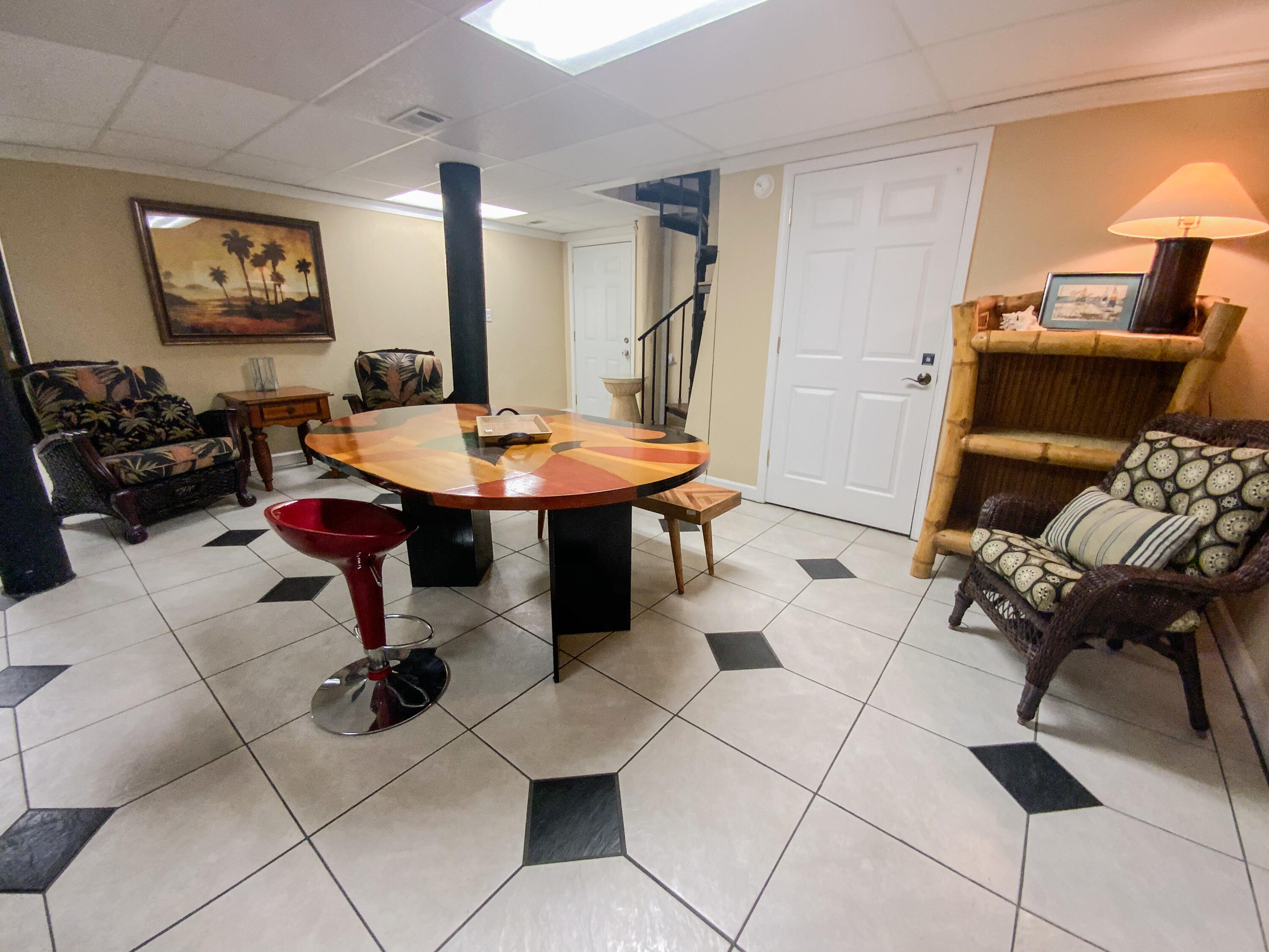 HOLIDAY ISLE - Residential Lease