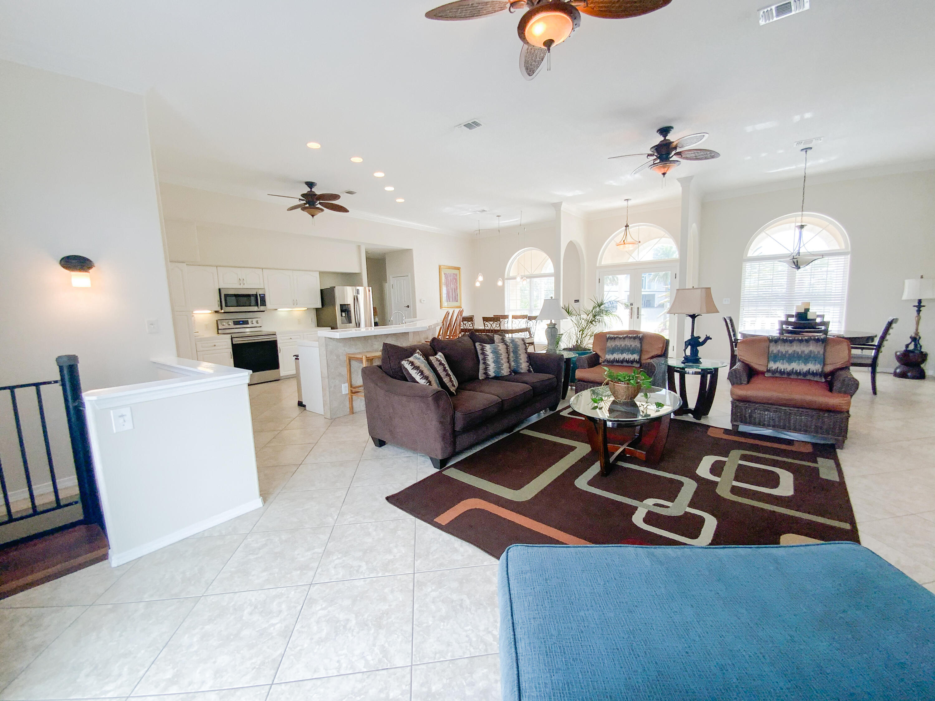 HOLIDAY ISLE - Residential Lease