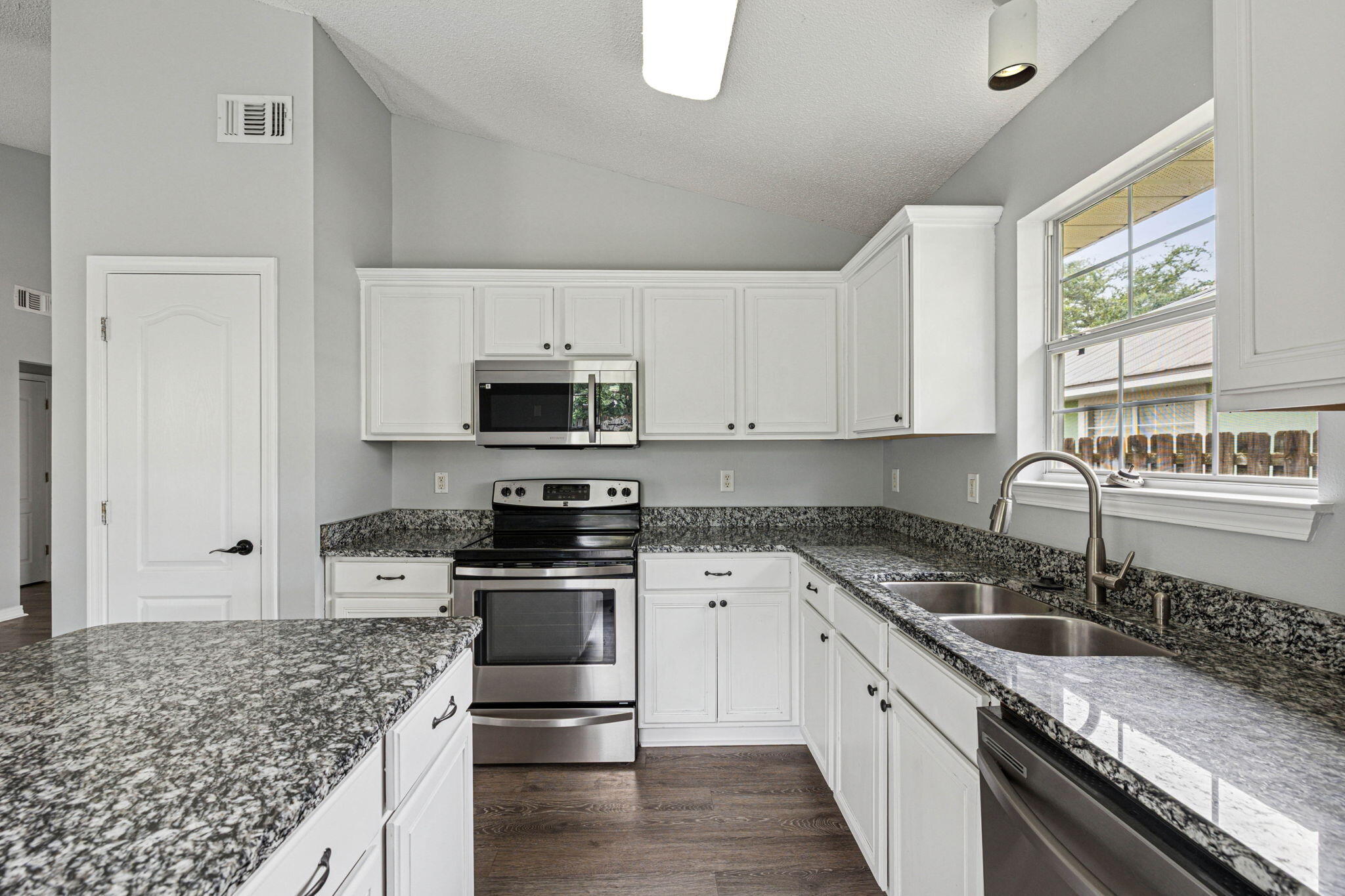 DRIFTWOOD ESTATES - Residential
