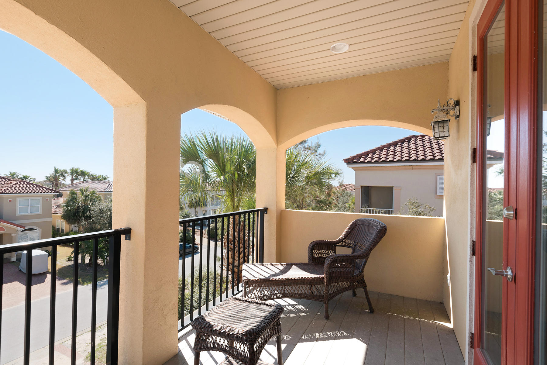 LA VALENCIA BEACH RESORT - Residential