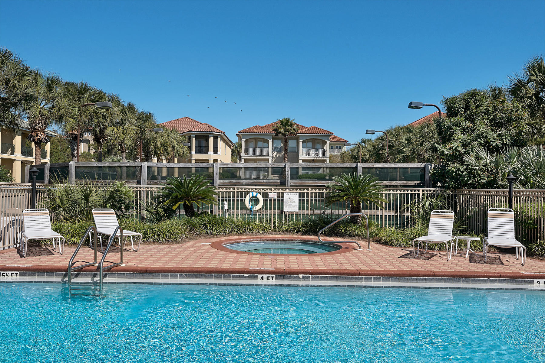 LA VALENCIA BEACH RESORT - Residential