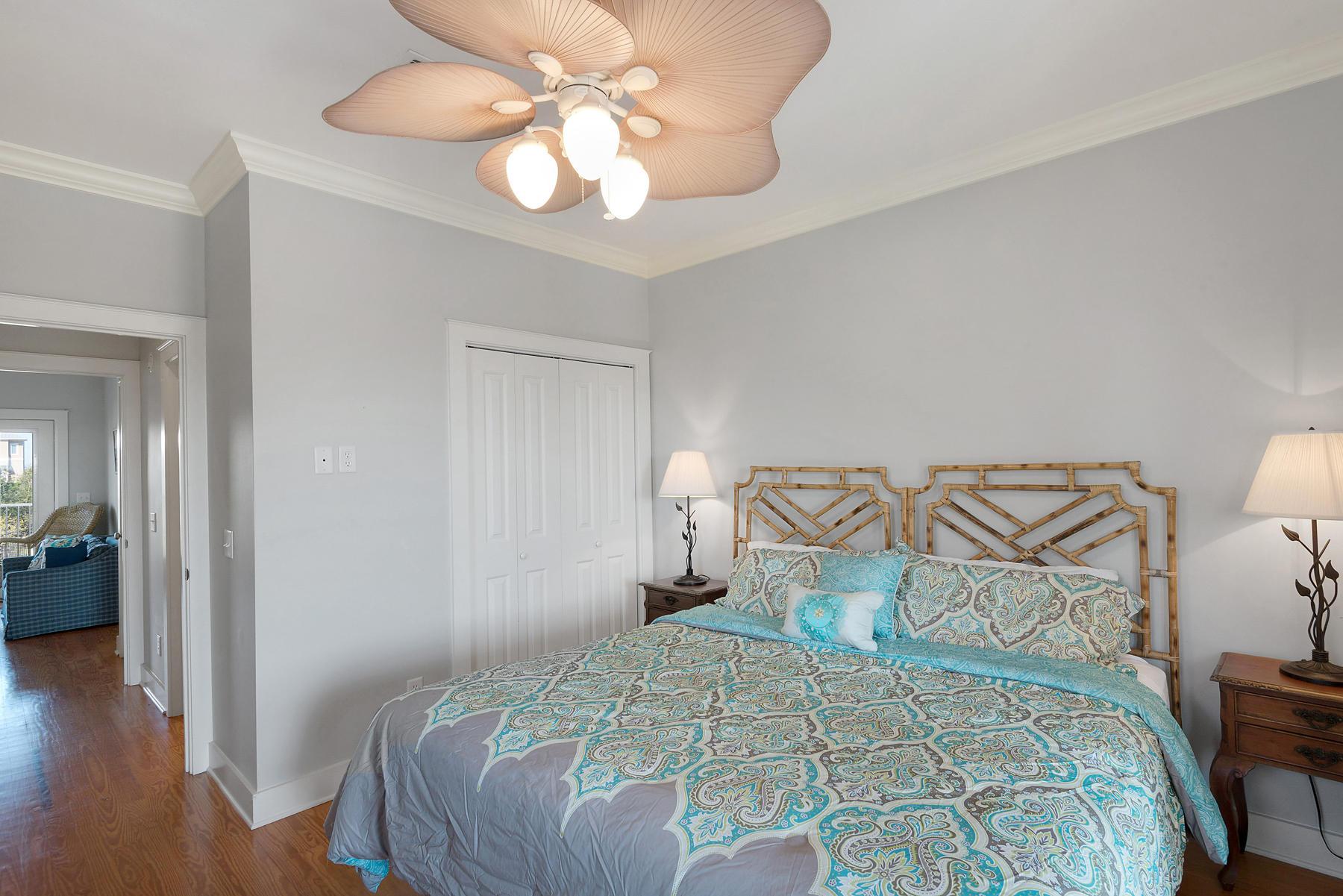 LA VALENCIA BEACH RESORT - Residential