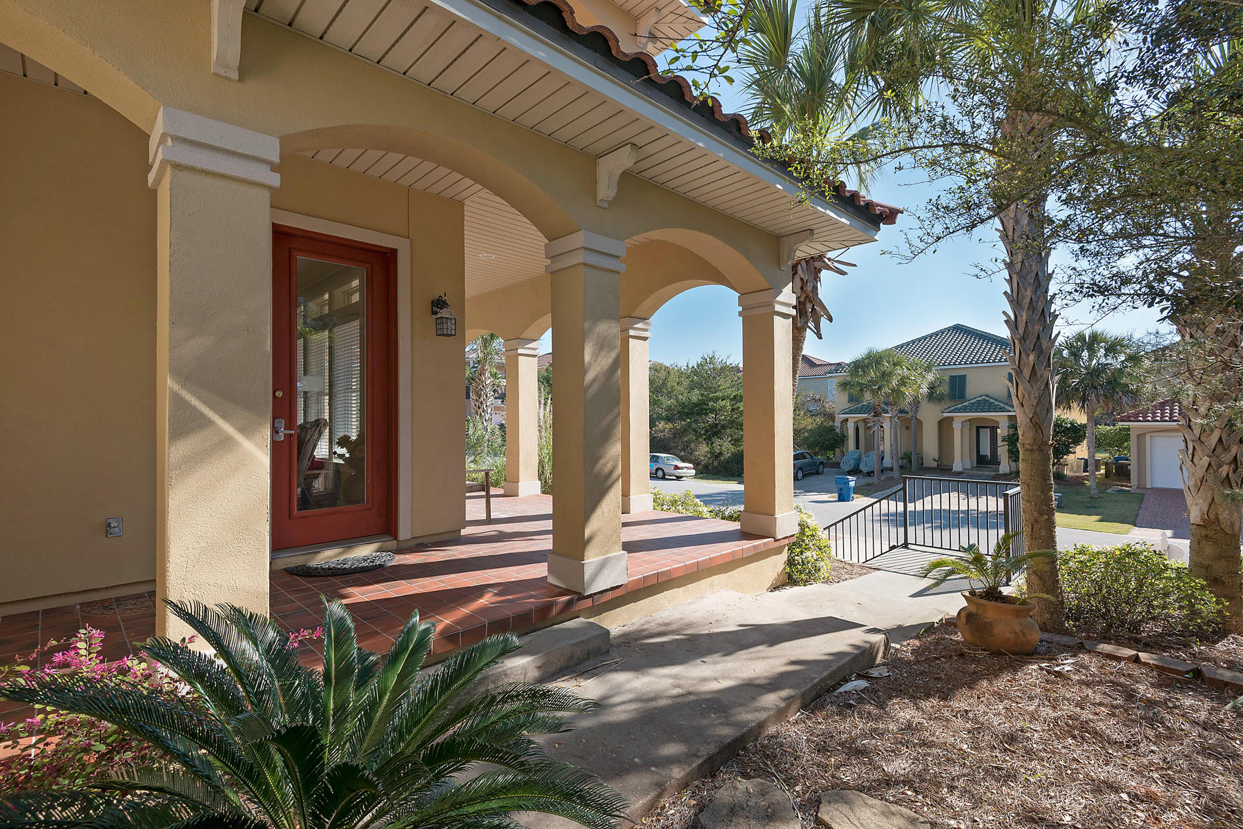 LA VALENCIA BEACH RESORT - Residential