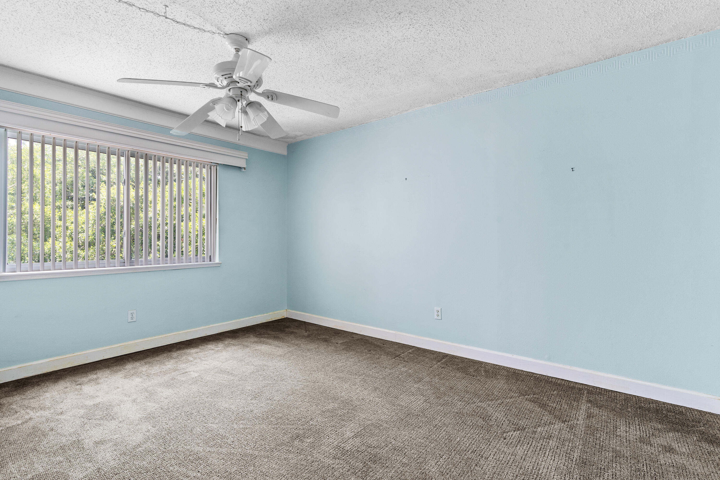 VALENCIA CONDO - Residential