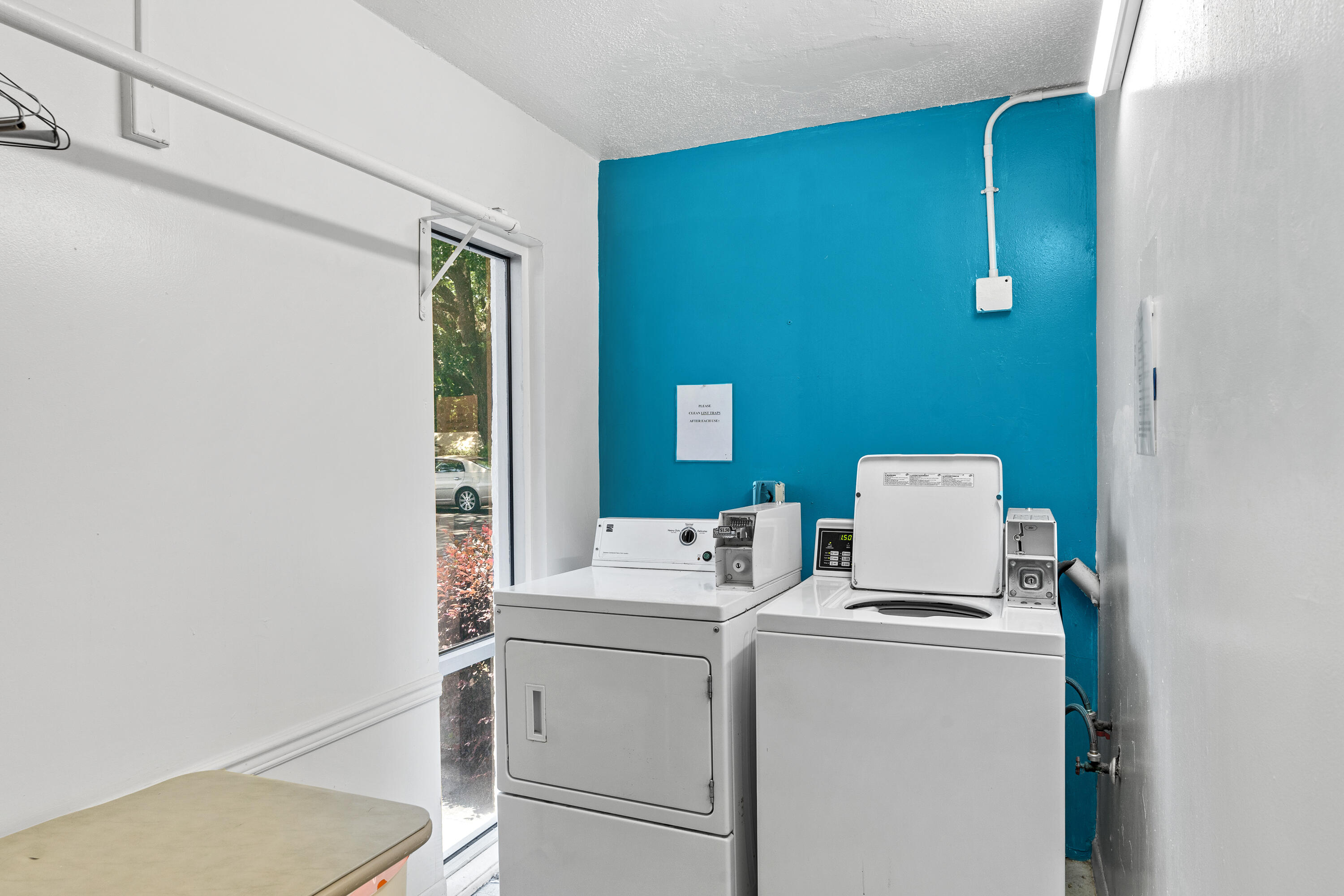 VALENCIA CONDO - Residential