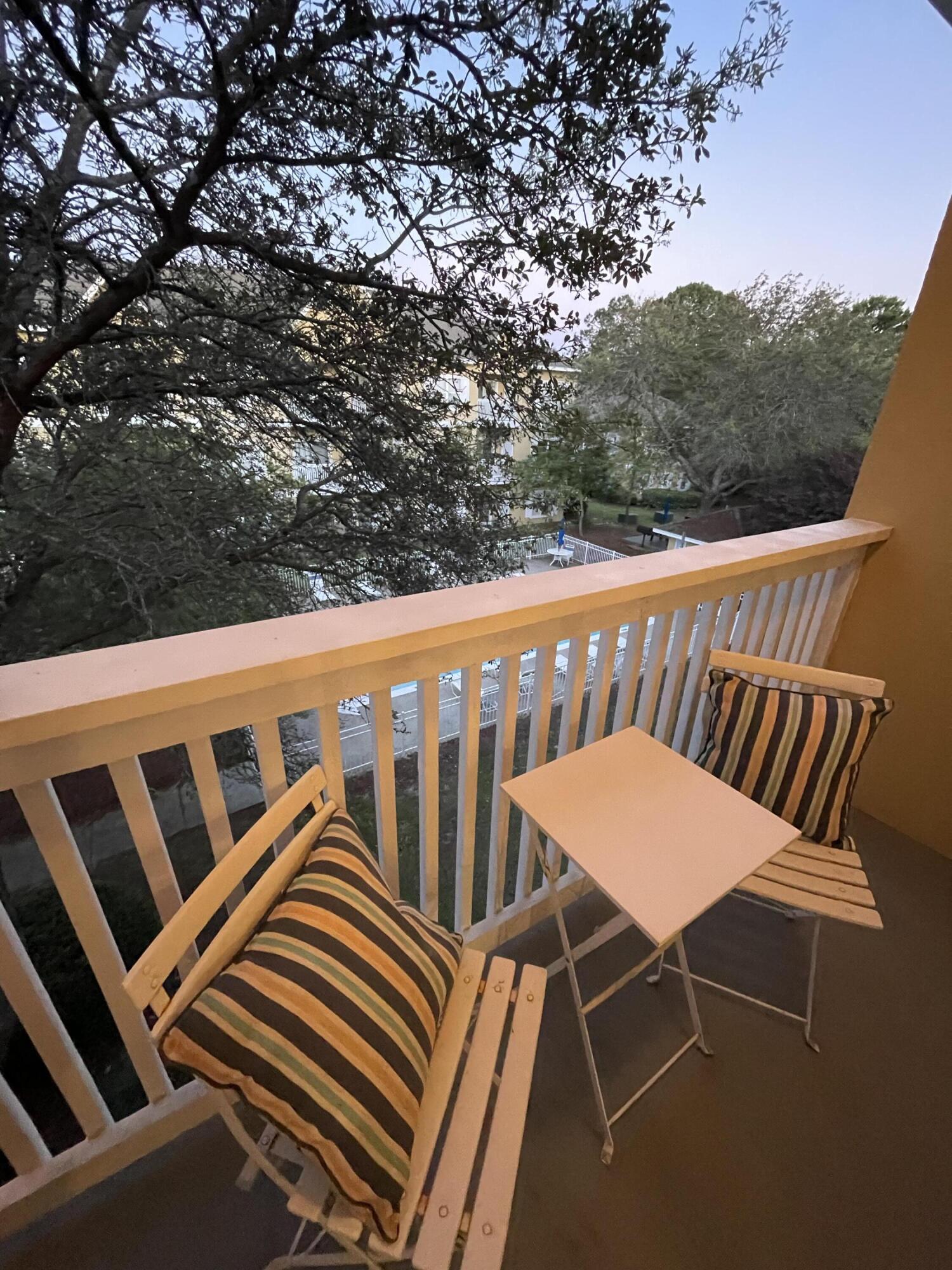 HERONS WATCH CONDO PH 2 - Residential